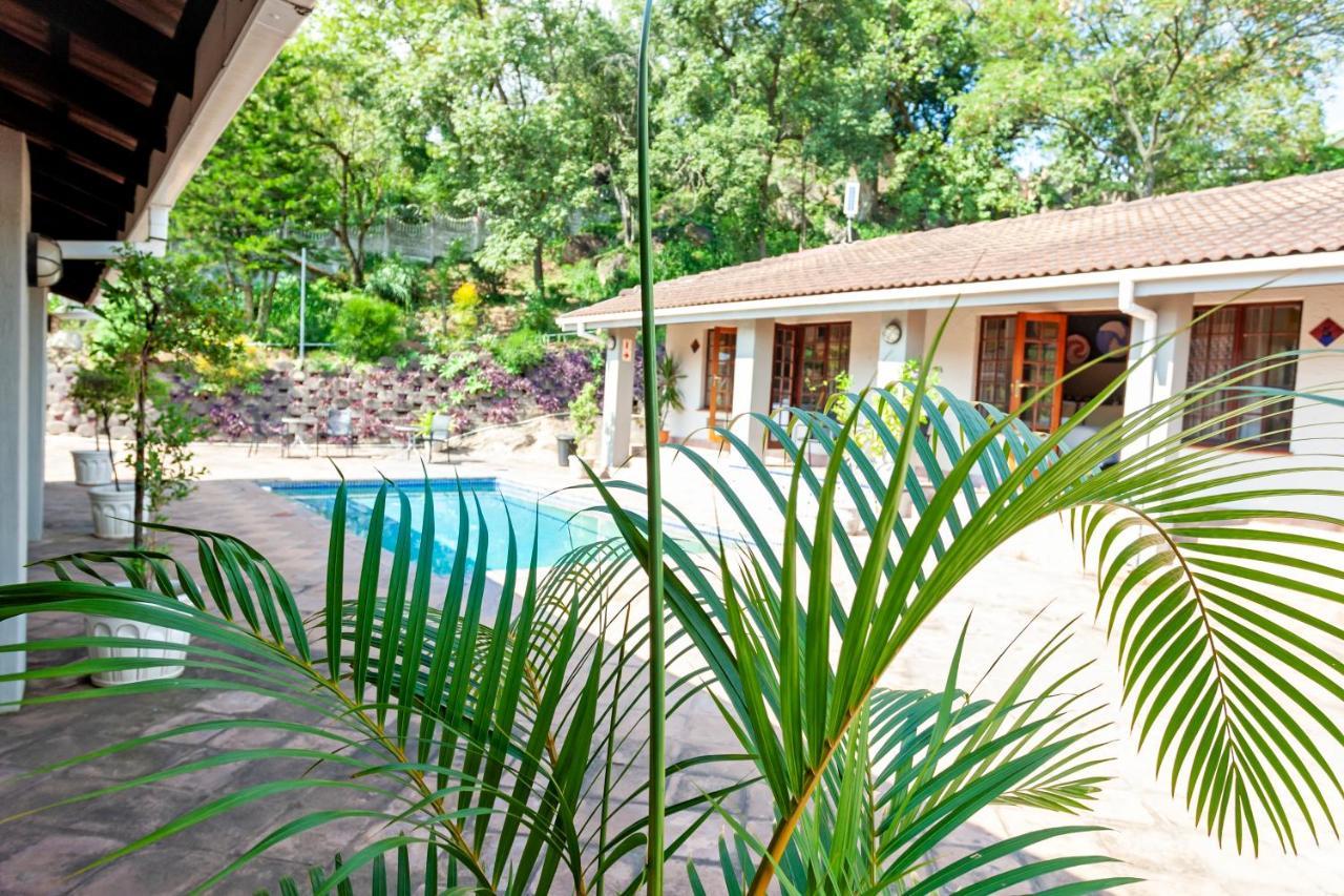 Chez Vincent Hotel Mbombela Bagian luar foto