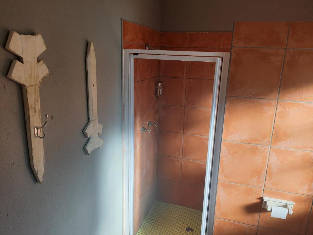 Chez Vincent Hotel Mbombela Bagian luar foto