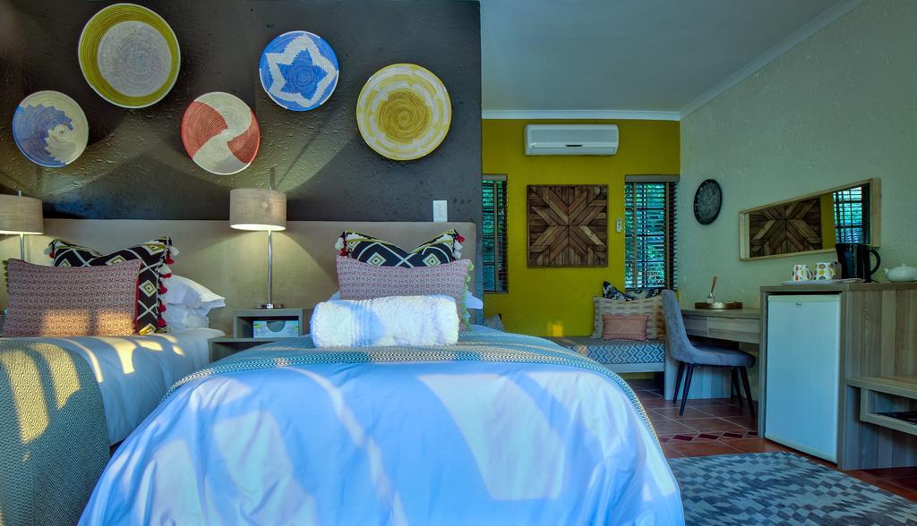 Chez Vincent Hotel Mbombela Bagian luar foto