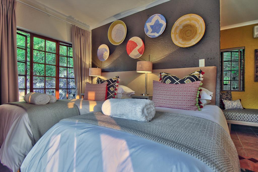 Chez Vincent Hotel Mbombela Bagian luar foto